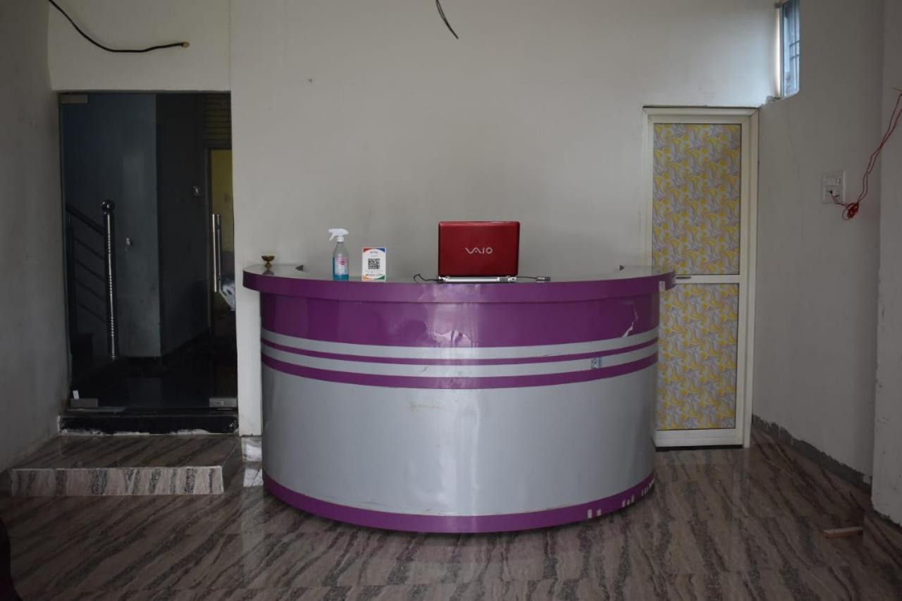 Hotel Vishal Buxar Екстер'єр фото